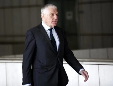 Συνεχίζεται σήμερα η απολογία του Γιάννου Παπαντωνίου για τις μίζες